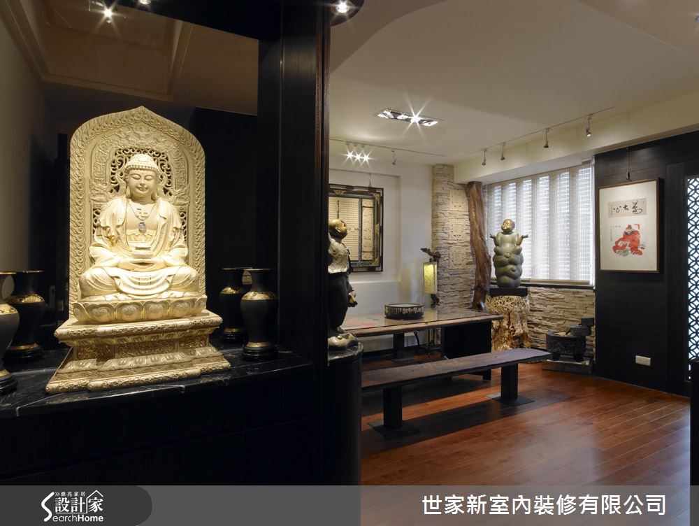 來到桃園縣蘆竹鄉的 13 坪空間,宛如走進一間小小的古